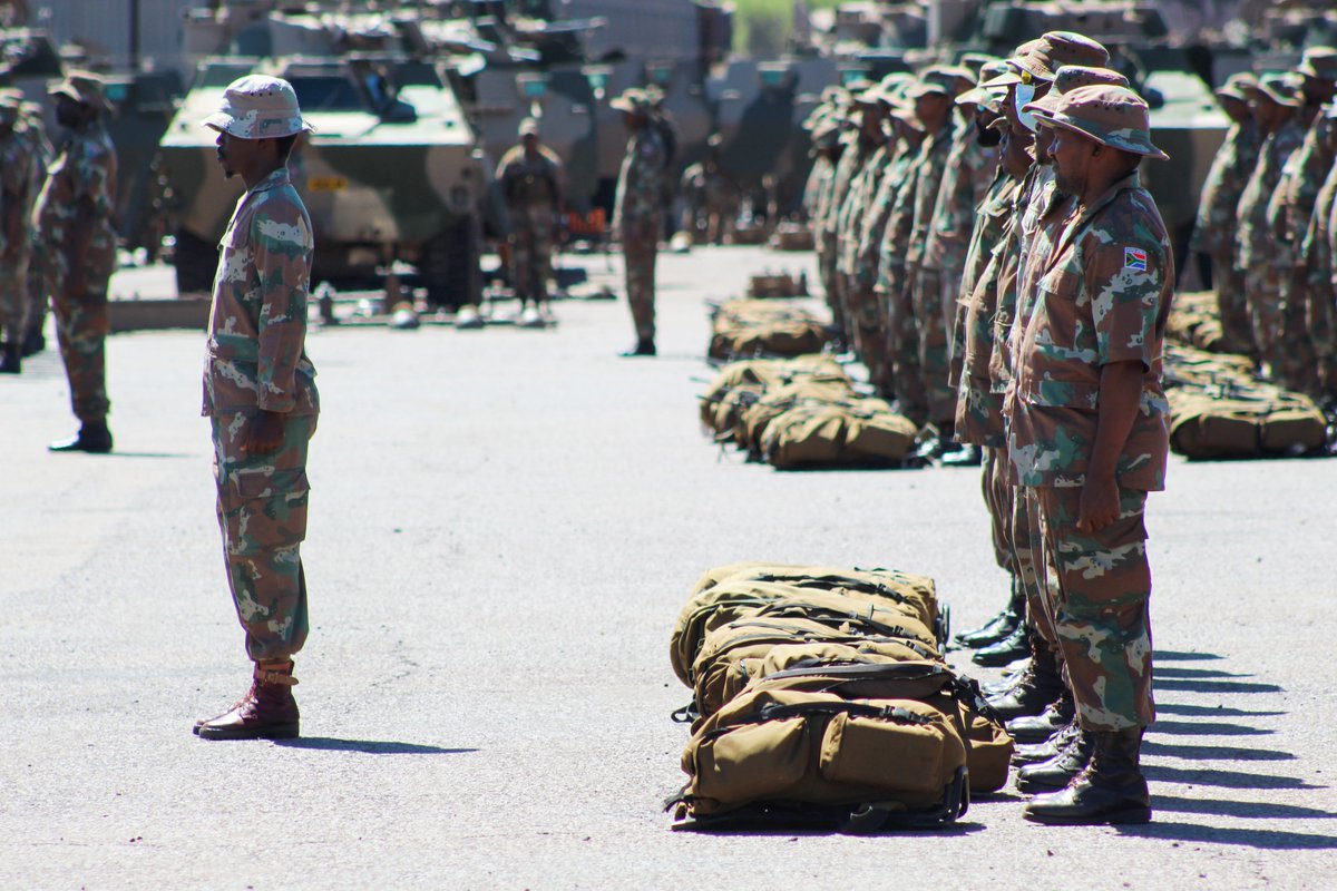 SANDF_ZA's tweet image. READ || Exercise VUKUHLOME IV || Stable Parade Has Brigade Raring to Go

facebook.com/10006886559395…

#SANDF
#SAArmy
#PrideOfLions
#ExerciseVUKUHLOME_IV