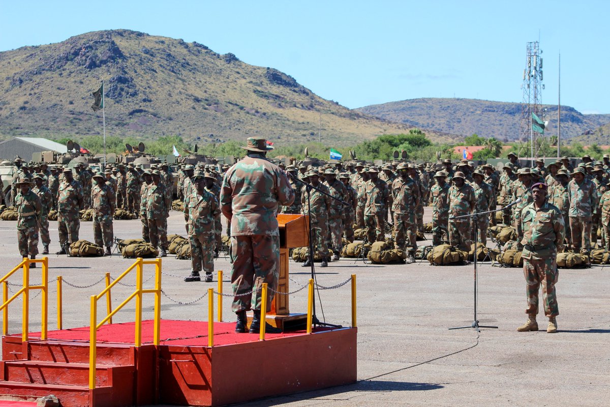 SANDF_ZA's tweet image. READ || Exercise VUKUHLOME IV || Stable Parade Has Brigade Raring to Go

facebook.com/10006886559395…

#SANDF
#SAArmy
#PrideOfLions
#ExerciseVUKUHLOME_IV