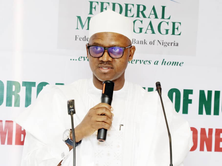 fmbnnigeria's tweet photo. The Managing Director/Chief Executive of the Federal Mortgage Bank of Nigeria (FMBN), Shehu Usman Osidi, has charged zonal and branch managers of the Bank to deepen productivity and intensify mobilisation of the informal sector as the Bank seeks to expand National Housing Fund... https://t.co/13CuI61LJd