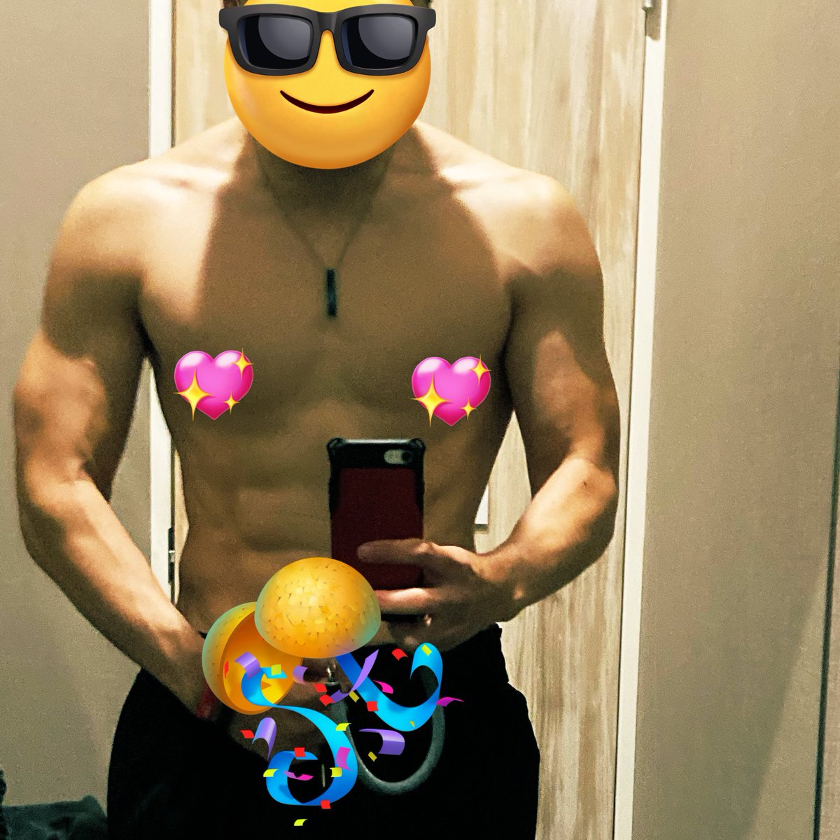 ROCKYcoltpython's tweet image. 咳めっちゃ出るからマスク着けながら筋トレしたら苦し過ぎて死ぬかと思いました。