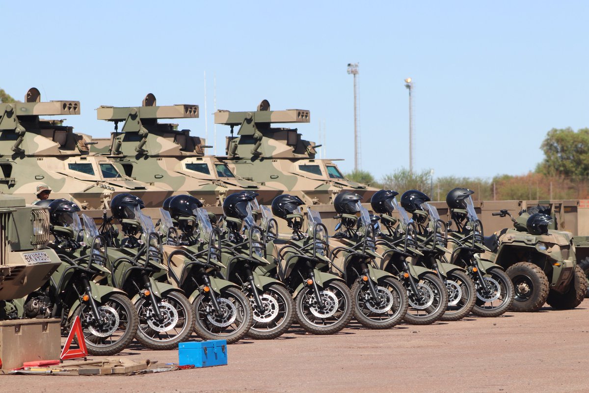 SANDF_ZA's tweet image. Exercise VUKUHLOME IV || Pre-Distinguished Visitors Day Stable Parade Snapshots 1

#SANDF
#SAArmy
#PrideOfLions
#ExerciseVUKUHLOME_IV