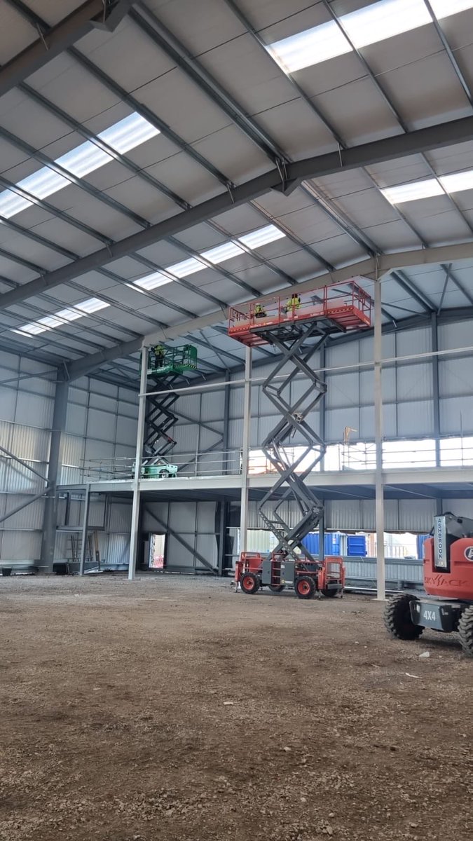 City Works, Welcomb Street, Manchester📍

This project is for Bansco on the development of 4 industrial units and office spaces at the City Works site.

Our team is currently progressing the jumbo stud partitions 🏗️

#ManchesterConstruction #Manchester #Construction