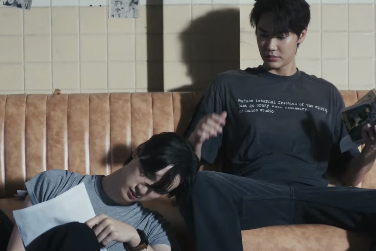 EuriThePolca's tweet image. DewTee Series in 2026!!!!

Dew Jirawat and Tee Teeradech will star in the series “Mr. Kill”.

Fans have been wishing for a DewTee series, and it’s finally happening next year!
From the trailer, the series definitely gives off strong bromance vibes. 🤭

#GMMTV2026 #DewTee