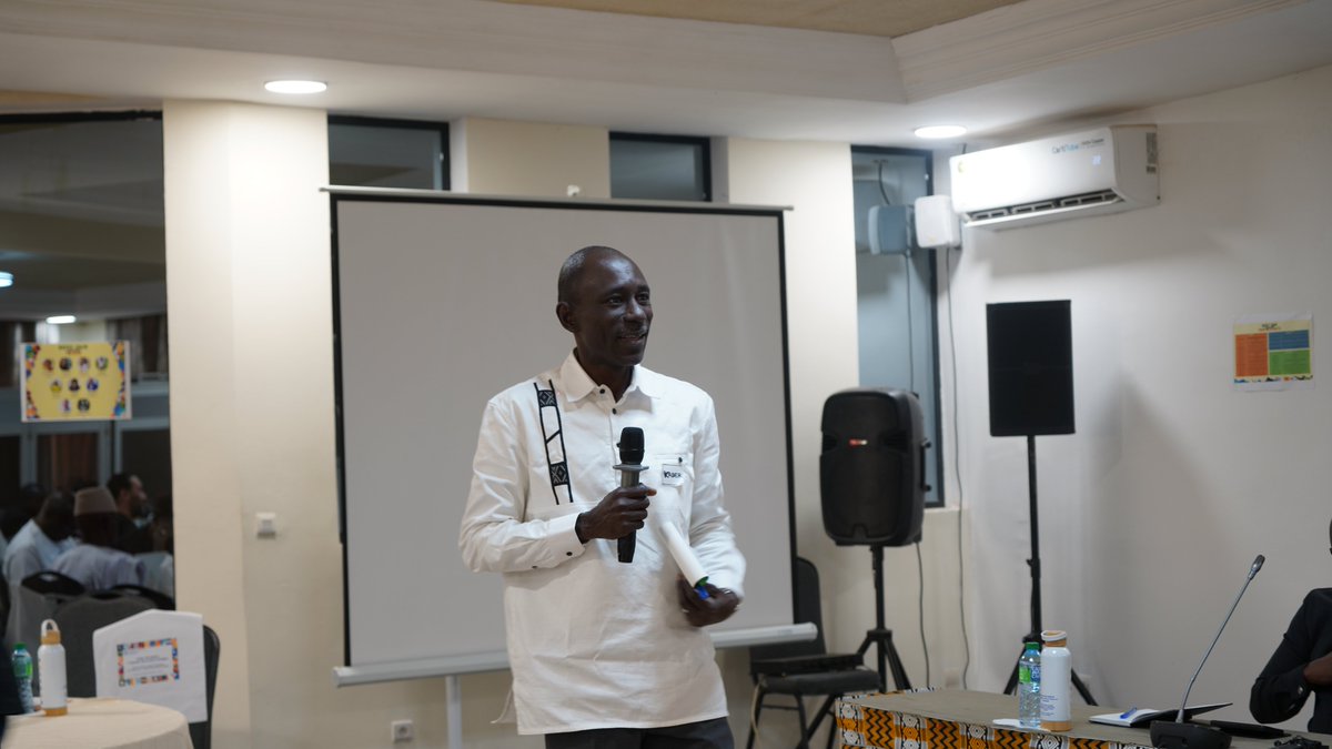FAOSenegal's tweet photo. 🗓️25 au27 novembre| 📍Mbour
Sénégal 🇸🇳, Sierra Léone🇸🇱 et Colombie🇨🇴  partagent leurs expériences pour renforcer les plateformes multipartites pour une gouvernance foncière responsable
🎯Capitaliser les bonnes pratiques pour une gouvernance foncière ➕équitable➕efficace https://t.co/fejHOaIGUP