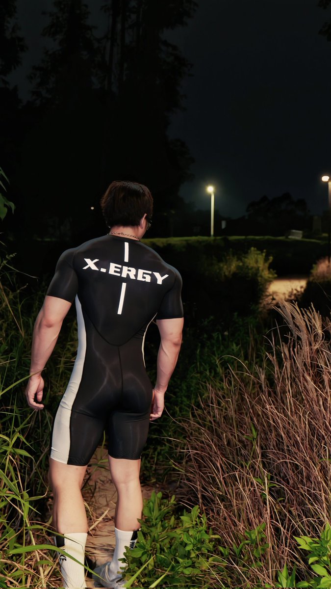 It'scomplicated tweet media