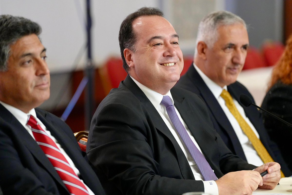 besimecz's tweet image. Şehrimizin yönetimi ve geleceği adına yürüttüğümüz çalışmaları paylaşmak üzere, aylık basın buluşmamızı gerçekleştirdik.

Manisa&apos;mızın yerel ve ulusal basın temsilcileriyle bir araya geldik. Toplantımızda hayata geçirdiğimiz çalışmalarımızı, yeni dönem projelerimizi ve…