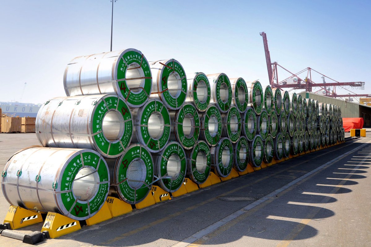 WorldCargoNews's tweet image. 🎉 Breakbulk record for Jebel Ali: worldcargonews.com/ports-terminal… 
@DP_World 
#BreakBulk #ProjectCargo #Ports #Logistics #WorldCargoNews