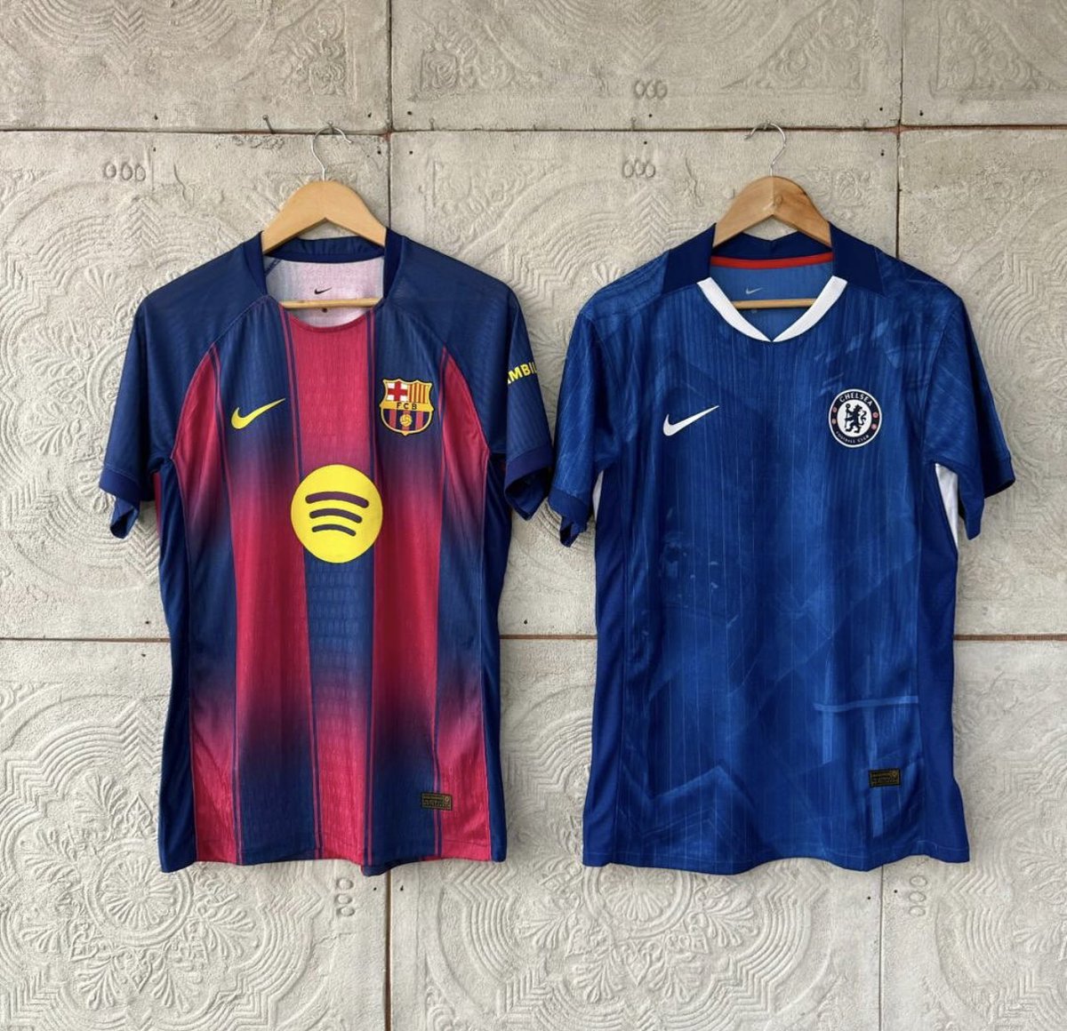 ConvertOdds's tweet image. PREDICT &amp;amp; WIN

Ten (10) Jersey to be won Today.💼
Others prices include

How to Win.
RT &amp;amp; LIKE first,
PREDICT the Correct score &amp;amp; First Goal Scorer between CHELSEA vs BARCELONA