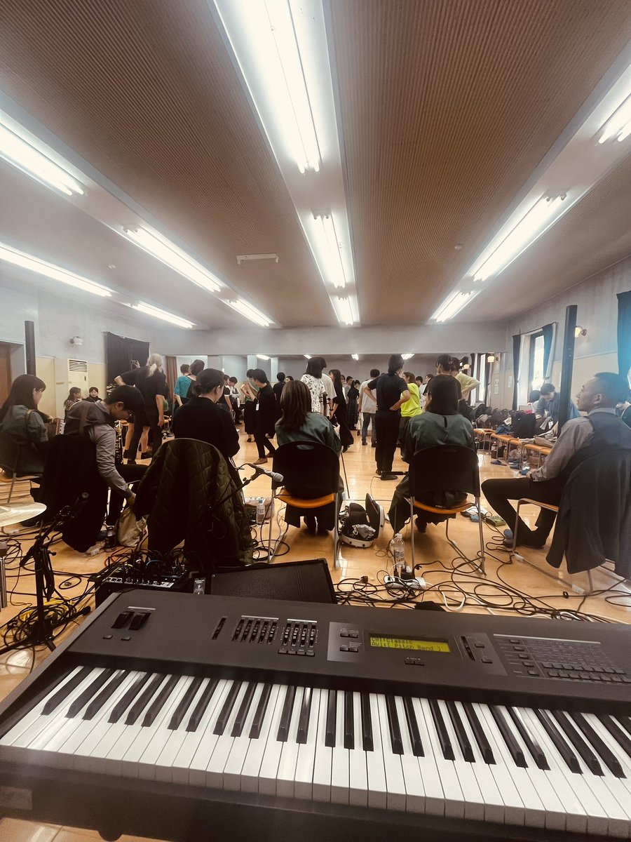 ToyotaCeiliBand's tweet photo. FisdaY2025、終了しました！
今回もパワフルでブチ上がる演奏をしてくださったBB Ceili Bandさん、ご協賛くださった皆様、企画運営や当日の設営など何から何までお世話になった寺町さん小山さん、ご参加くだ��った皆様、本当にありがとうございました！
2日間頑張った足を労りましょう🦵
#FisdaY https://t.co/PvYOzw5PdW