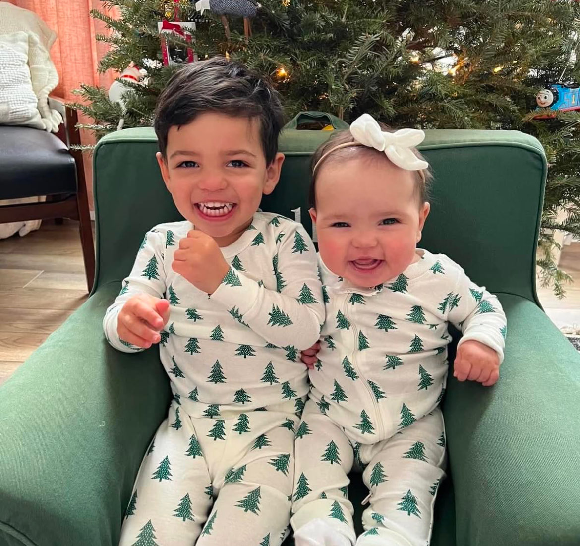 lTMp96RVft51277's tweet image. #Pedos Kids