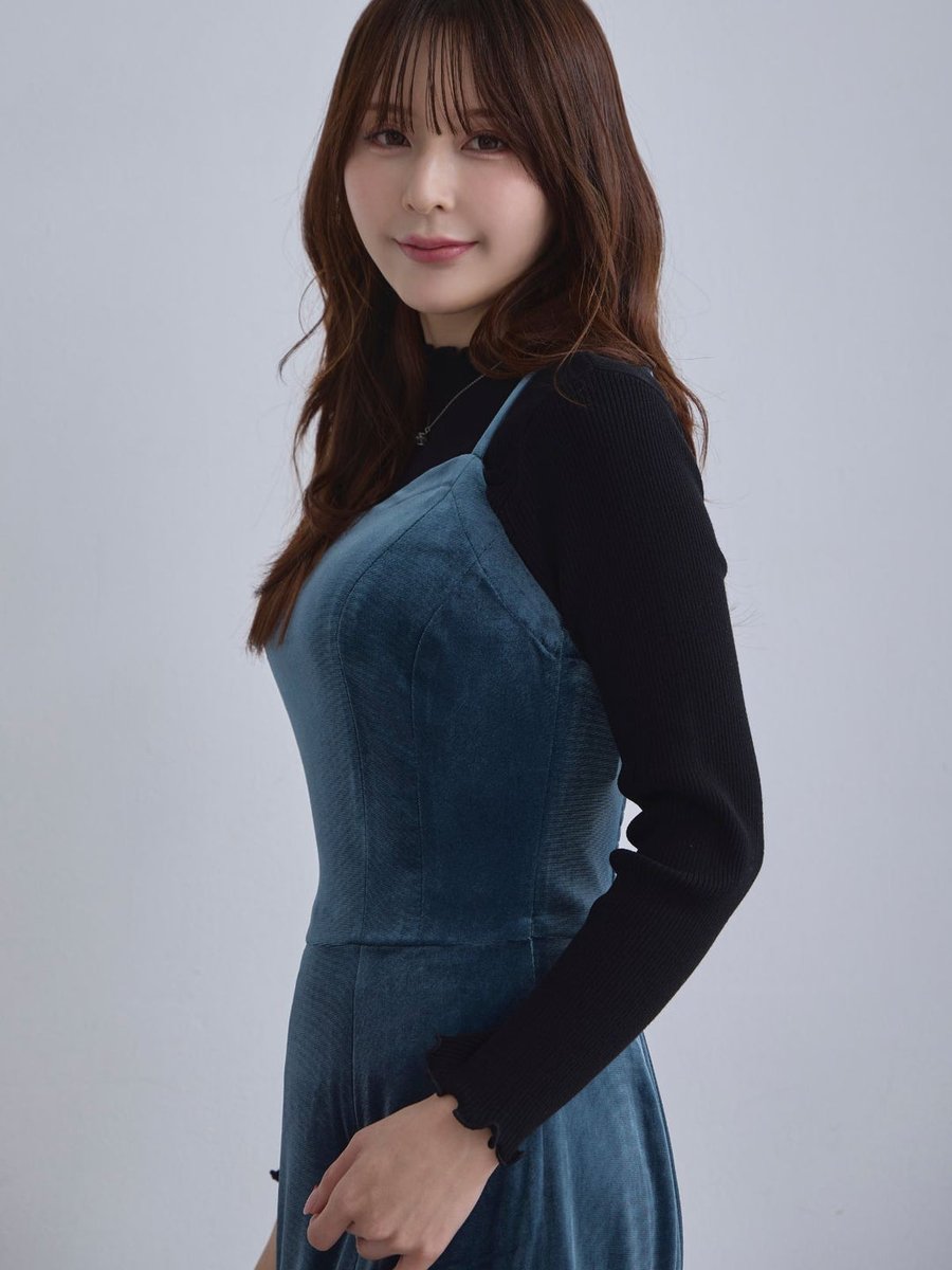 for_overe's tweet photo. ／  
『乳がん予防・早期発見』
  セルフチェック &amp; RTプレキャン
＼

胸が大きな女性のための
ベロアキャミティアードワンピース
１名様にプレゼント🤍︎

①当投稿をRT
②さらに確率UP！引用orコメ
③バスト周りをセルフチェック
〆 11/27（thu）21時
Key words：overE公式 ピンクリボン https://t.co/SABUlFld9f