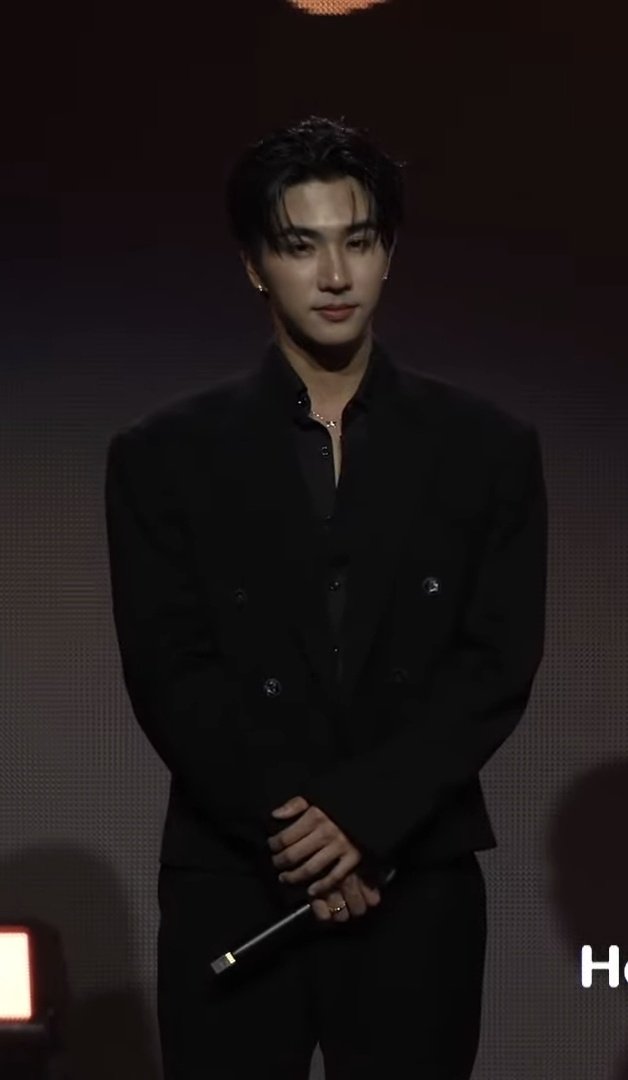 sorpor_saiparn's tweet image. องค์ชายเพิร์ธ คือหล่อเกินมากกก

#GMM2026  #PerthTananpon #Perthppe