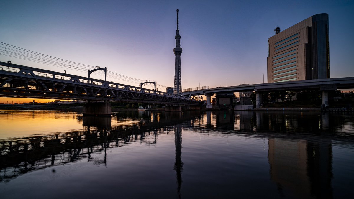 Sakashitagram_T's tweet photo. 浅草の夜明け https://t.co/Gf6QNMa8tw