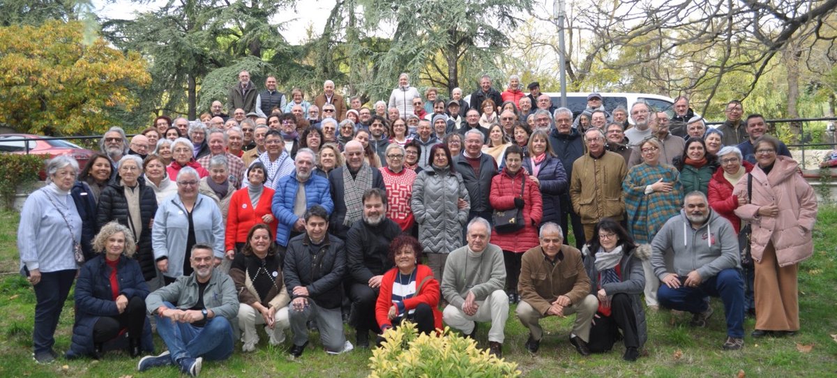 <a href="/prensaCEE/">Of. Información CEE</a> 🙏 Las jornadas reafirmaron la misión de la Iglesia en el mundo obrero: apoyar, dignificar y compartir la Buena Noticia de #Jesús en el día a día de trabajadoras y trabajadores.

➡ Construyamos una sociedad más justa y solidaria.

#PastoralDelTrabajo #HermandadesDelTrabajo