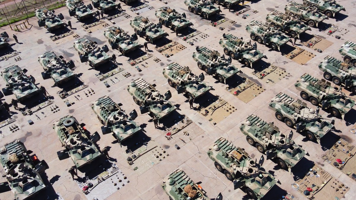 SANDF_ZA's tweet image. Exercise VUKUHLOME IV || Pre-Distinguished Visitors Day Stable Parade Snapshots 2

#SANDF
#SAArmy
#PrideOfLions
#ExerciseVUKUHLOME_IV