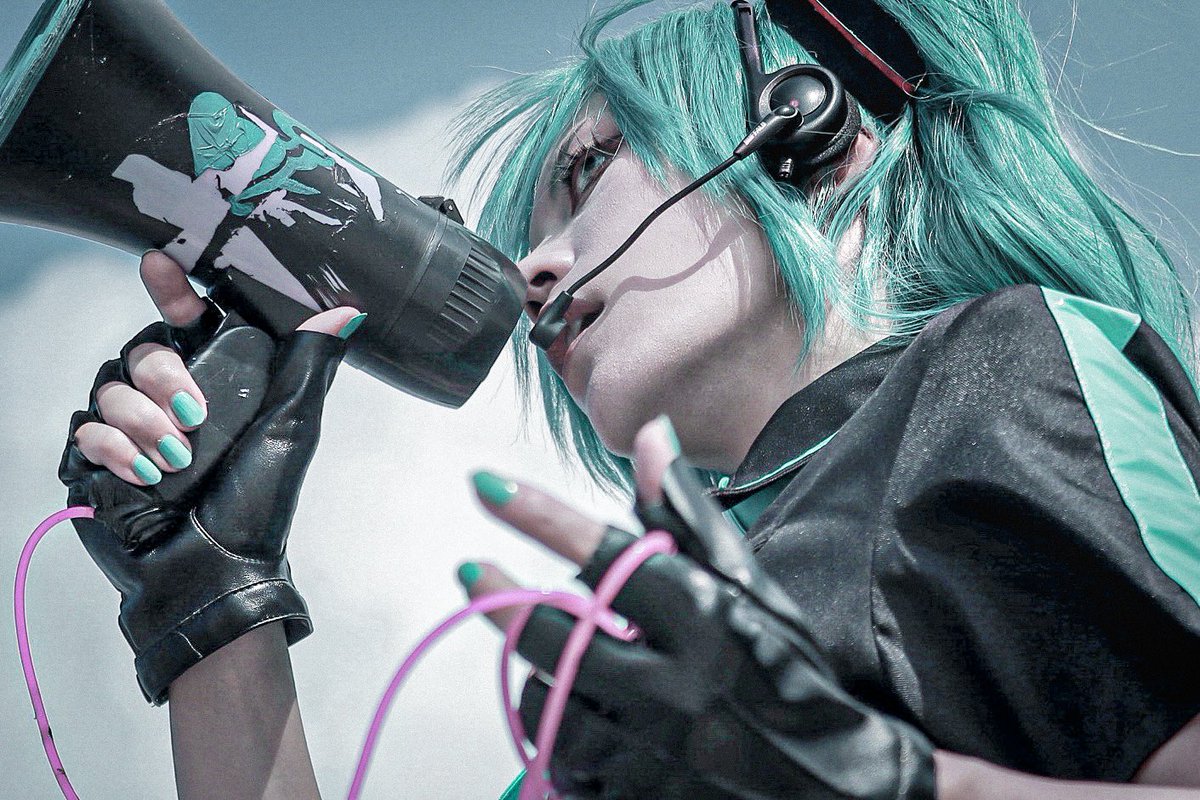 VOCALOID【恋は戦争】
cosplay.初音ミク

📷<a href="/a25suno/">asuno.</a>