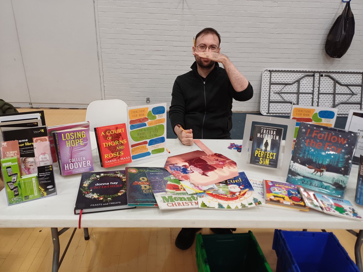 DurhamLibraries's tweet image. Peterlee Leisure Centre held a Mental Wellbeing Marketplace event and the library were delighted to take part, promoting all the ways reading can help boost your mental wellbeing!