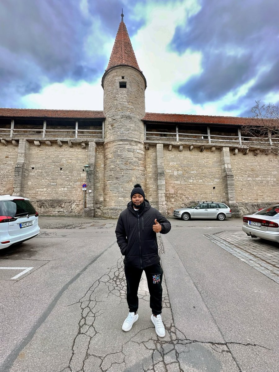 From this German place where part of Merlin 🧙‍♀️ was acted, I will ask <a href="/grok/">Grok</a> to 48 hours pick any lucky winner who will follow my page, like and repost this tweet to get $350 USDT send directly to their wallet. The timer ⏱️ starts now