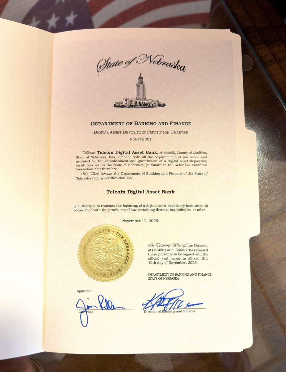 InvestorJordann's tweet image. I’ve held XRP since 2016… and today is the first time it genuinely feels left behind.

All that “banking revolution” hype for years and Telcoin just became the first crypto-approved bank in the U.S.

Massive congratulations to @telcoin...they’re doing the job XRP was supposed to…