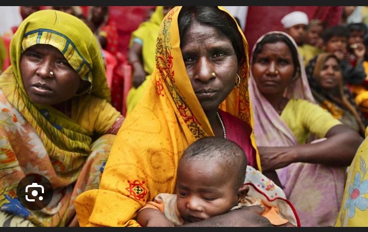 Raghwendrashuk's tweet image. ऐसे #संतोष_वर्मा_भड़वा_है की वजह इनकी 👇 ये हालत है 
इन कत्तों का आरक्षण बंद करके गरीबों को दिया जाये ताकि जाहिलियत से भरे दानवों को सबक मिले और गरीबों को सम्मान 
भाउ श्री वाले झूठ बोलते है कि बोवा ने दिया महिलाओं को मान