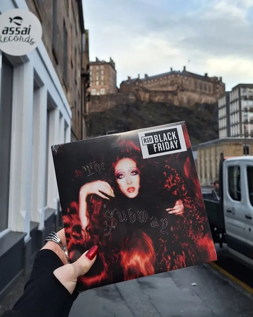 RSDUK's tweet image. A little sneak peak at some #RSDBF releases, anyone? 👀🖤

Head to your local indie record shop this Friday 28th November to celebrate🚶 

Still building that wishlist? 📝 
Discover the full list of #RSDBF titles: bit.ly/4mRKIe9🔗