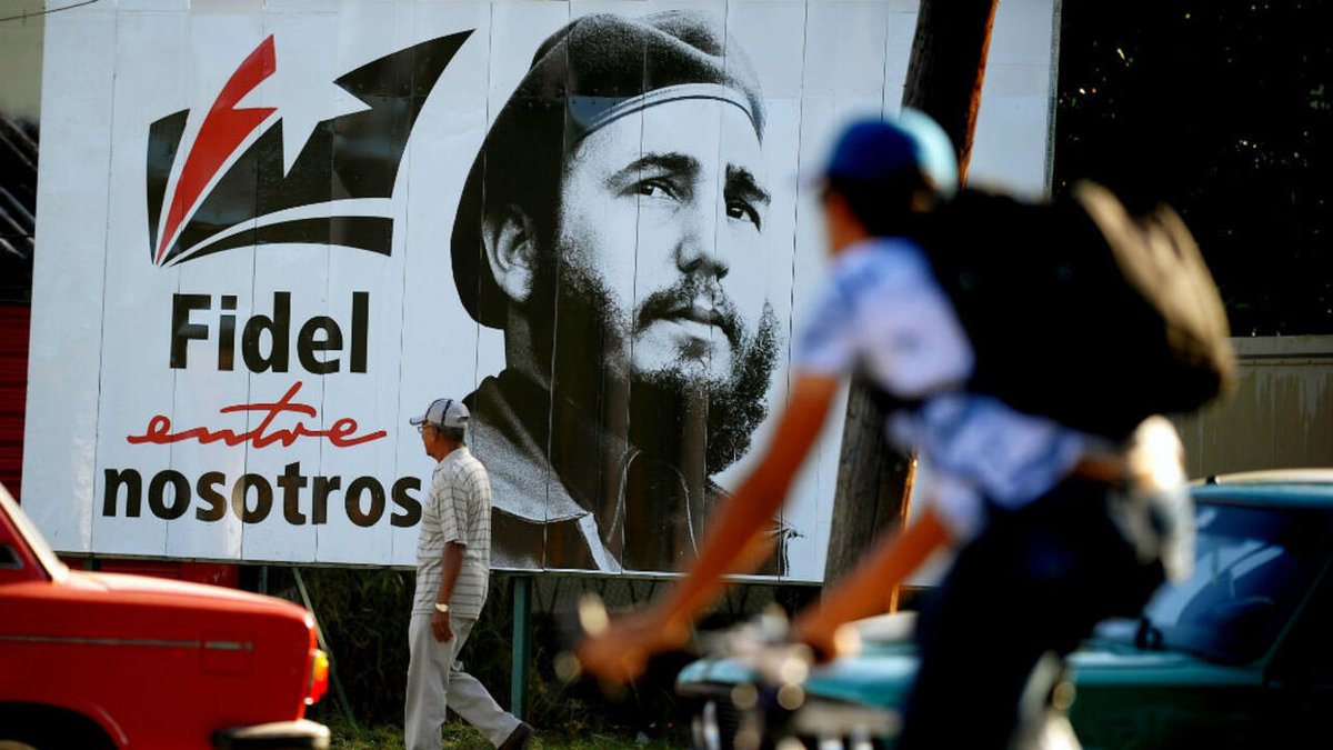twittinven's tweet photo. #Cuba hoy rinde homenaje al Cmdte Fidel Castro en el 9no Aniversario de su partida física. #100AñosConFidel #FidelCastroVive #CubaEstáFirme #CubaVencerá https://t.co/3IJLimwlfi