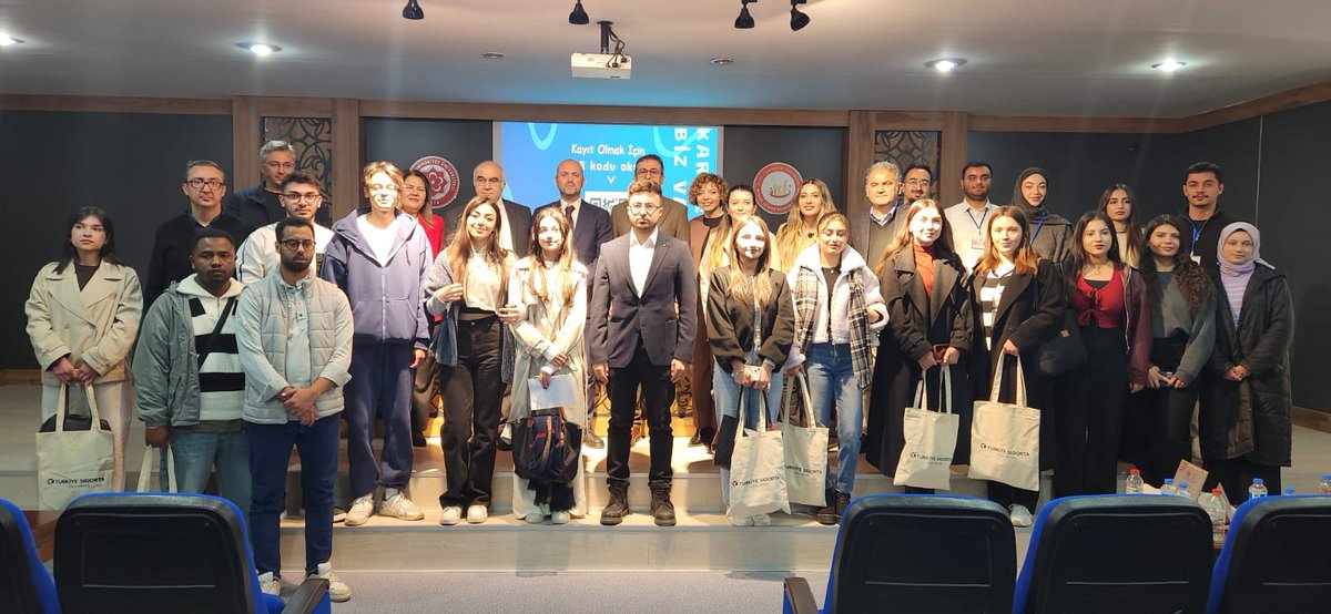 cumunivkurumsal's tweet photo. 📌İktisadi ve İdari Bilimler Fakültesinde “Türkiye Sigorta Kariyerinde Biz Varız” Etkinliği Gerçekleştirildi
https://t.co/cMk8QioG8l
#sivascumhuriyetüniversitesi
#iibf
#finansvebankacılık https://t.co/7tI1ln2ZhH
