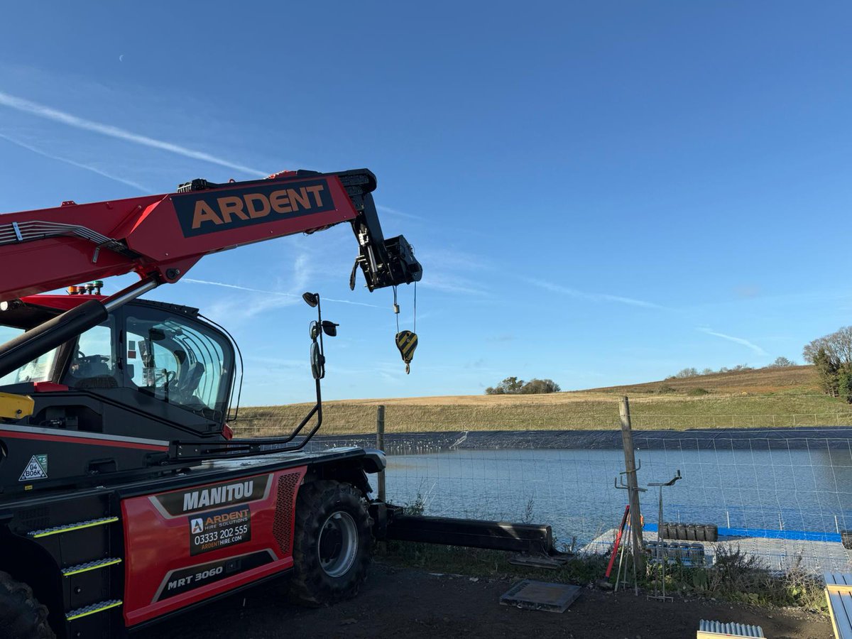 ArdentHire's tweet image. Lifting by the Lake with @ArdentHire
4aManitou.com

t: 03333 202 555 e: roto@ardenthire.com

#ArdentHire #Rototelehandlers @Manitou #Operators