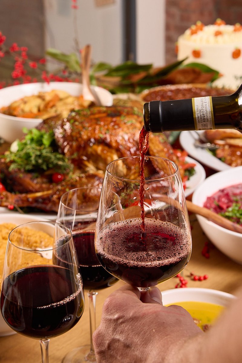 Mangia_NYC's tweet image. Cozy vibes, full plates, and Thanksgiving catering that feels like home. Grateful for every bite. 🍁🥧 #Thanksgiving #catering