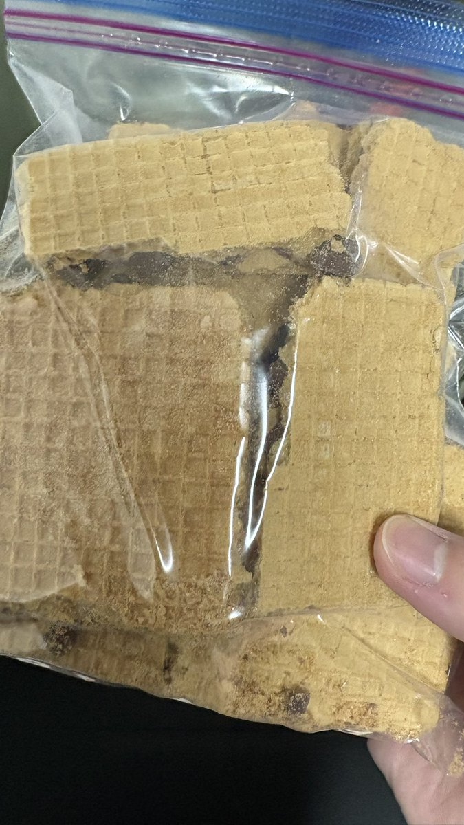 cclv___'s tweet image. 誰か俺のビックリマンチョコウエハース消化してくれ
京都、岐阜、大阪、広島、兵庫のシール欲しい