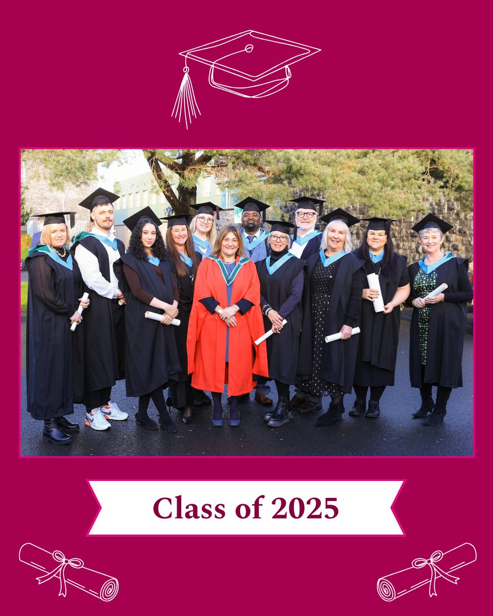 unigalway_adult's tweet image. Next up is our lovely #gemmology students with lecturer Alessandra Costanzo 👏🎓

We offer a 2-year part-time Diploma and short #microcredentials in Gemmology 💎

Congratulations and we hope you enjoyed your special weekend

#GalwayGrads #Tuesdaythoughts