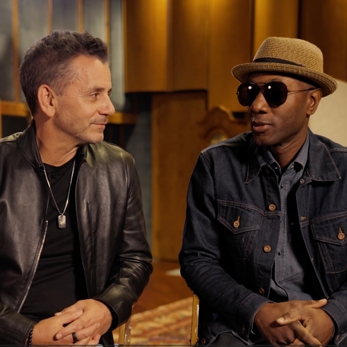 MusicNewsWeb's tweet image. Aloe Blacc and Eric Hirshberg step away from the noise on “For Real” - #ForReal #aloeblacc @aloeblacc #EricHirshberg
Read the full article here: ift.tt/jSNunwa
More on Music-News.com