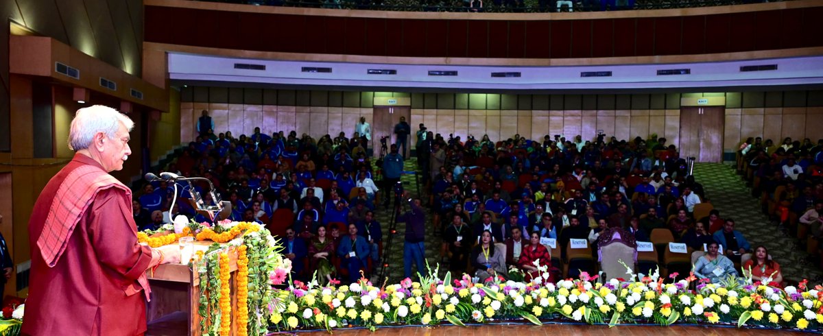 OfficeOfLGJandK's tweet image. Attended the closing ceremony of 69th National School Games-2025 organised by Department of Youth Services &amp;amp; Sports, and School Games Federation of India (SGFI) at Jammu. Emphasised on nurturing the spirit of oneness and build a better world, free of discrimination.
