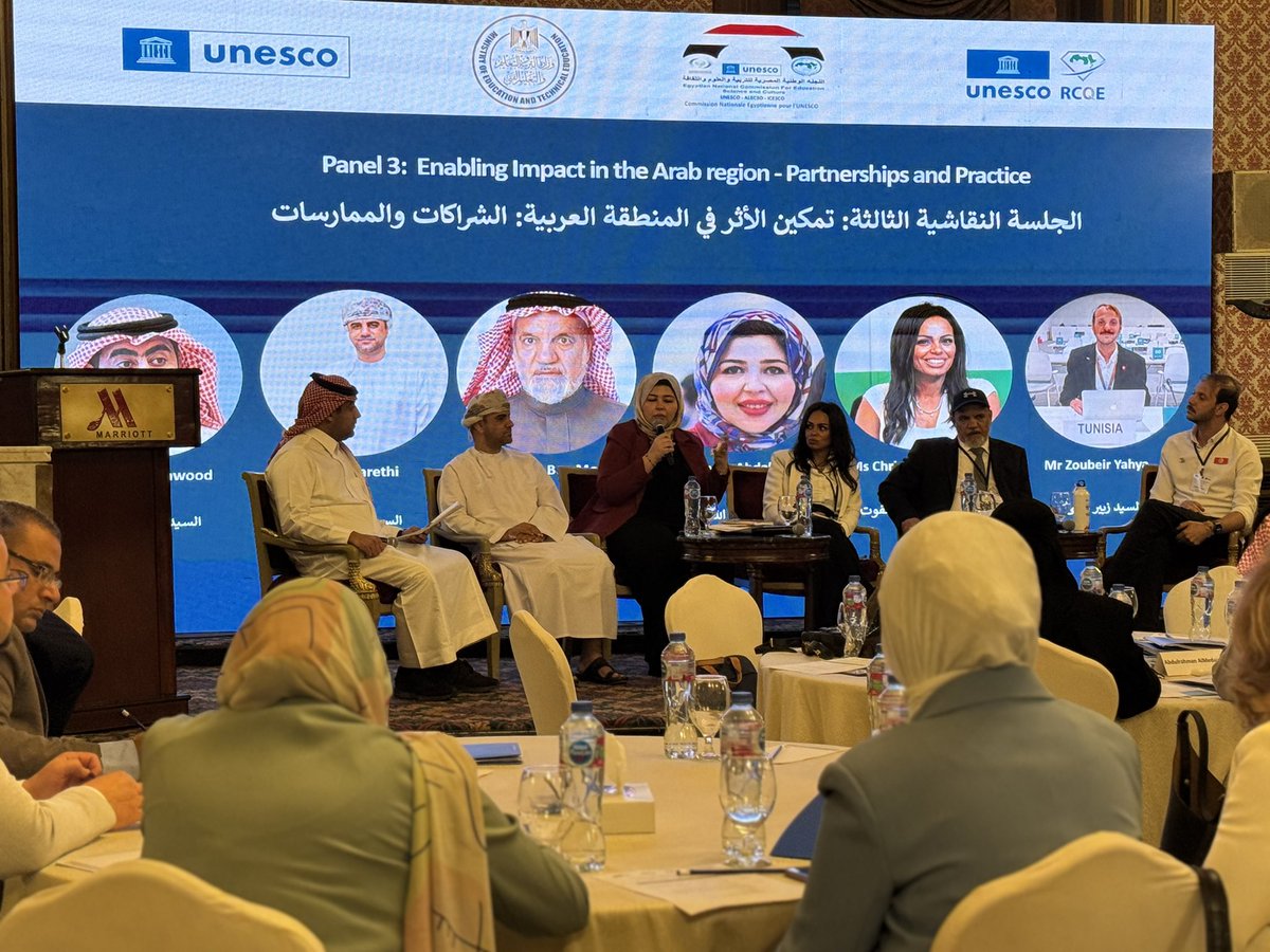 UNESCOBEIRUT's tweet image. 📍مباشر من القاهرة: اليوم الثاني من النقاشات حول التعليم التحويلي في العالم العربي!
خبراء وقادة شباب وممثلو المجتمع المدني يشاركون في جلسات #تفاعلية ومجموعات عمل لتبادل الخبرات ووضع مسودة أولية لخارطة الطريق #الإقليمية. ✅