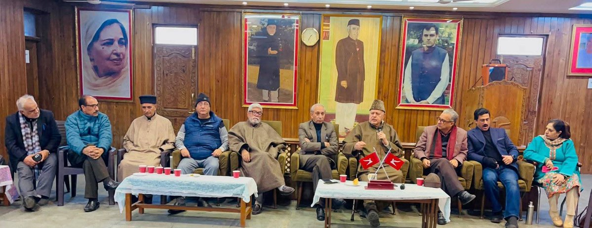 ReyazRehim's tweet image. Dr. #FarooqAbdullah, the party president, chaired a meeting with the party’s central zone functionaries, #Legislators, and office bearers at the party headquarters, #Nawa-e-Subha, Srinagar.