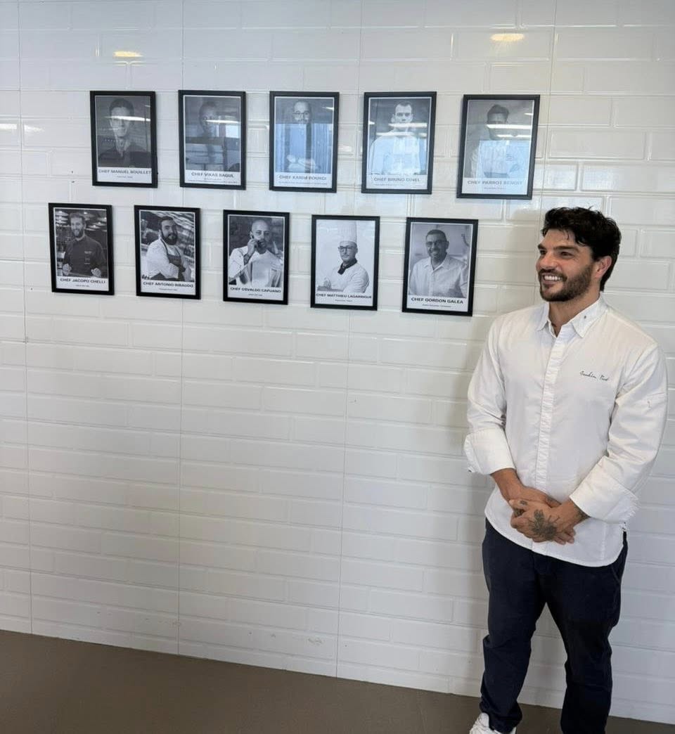 BangaloreFrance's tweet image. When a diplomat from #France vouches for the best flaky &amp;amp; buttery #pastries - #croissants and #desserts - in #Hyderabad, you must jot down the address : we are talking of Roast Cafe where 🇫🇷chef @joakim_prat serves you the best #recipies guaranteeing the best #quality and #taste.