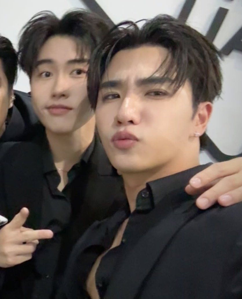 janejira94's tweet image. กี่หมื่นล้านปี🥺🥺🥺🥺🥺🥺🥺🥺
#เพิร์ธพร้อม
#perthprom