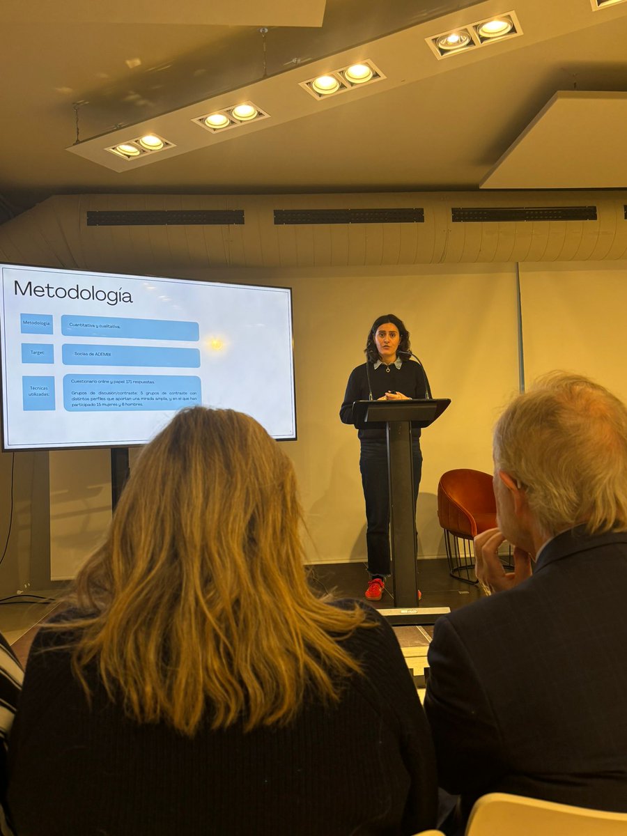 Desde MURGIBE presentamos el estudio AURREZ AURRE: ADEMBI MORETUZ en la jornada de ADEMBI sobre desigualdades y violencias hacia mujeres con Esclerosis Múltiple.
Gracias por el espacio y por las voces que lo han hecho posible. 💜

#Igualdad #EsclerosisMúltiple #Interseccionalidad
