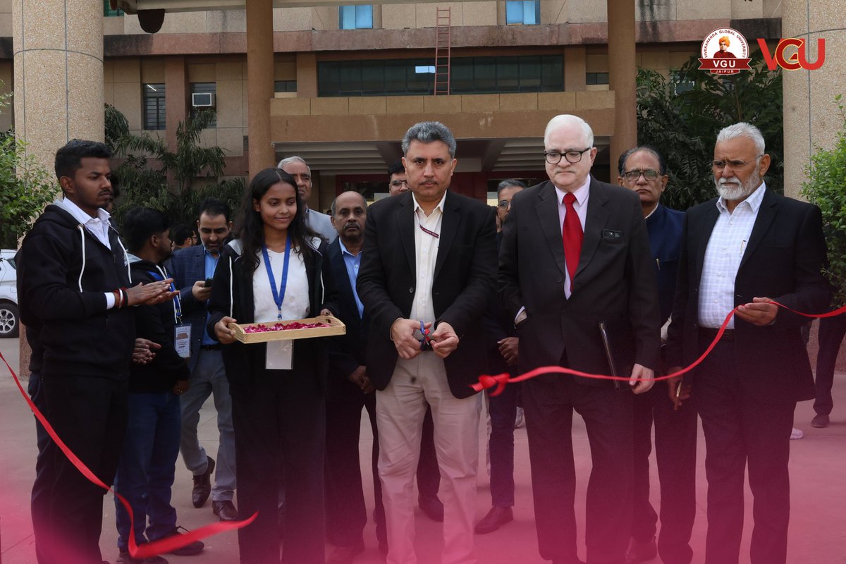 JaipurVgu's tweet image. Innovation, entrepreneurship, and the spirit of ‘Vocal for Local’ shined bright at the IIC Regional Meet Jaipur.
The event featured an inspiring Product Demonstration &amp;amp; Exhibition of YUKTI innovations and emerging startups,