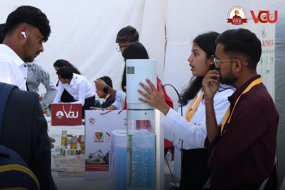 JaipurVgu's tweet image. Innovation, entrepreneurship, and the spirit of ‘Vocal for Local’ shined bright at the IIC Regional Meet Jaipur.
The event featured an inspiring Product Demonstration &amp;amp; Exhibition of YUKTI innovations and emerging startups,