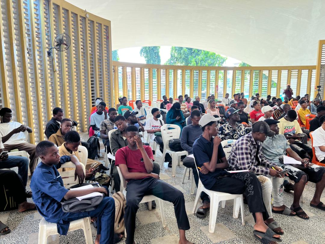 jtconnect2's tweet image. Special apreciation to our incredible speakers @0xTopichido @Aleshinloy7974 for delivering such insightful sessions and inspiring the next generation of builders 🙌🏽

#Education #Developers #Growth