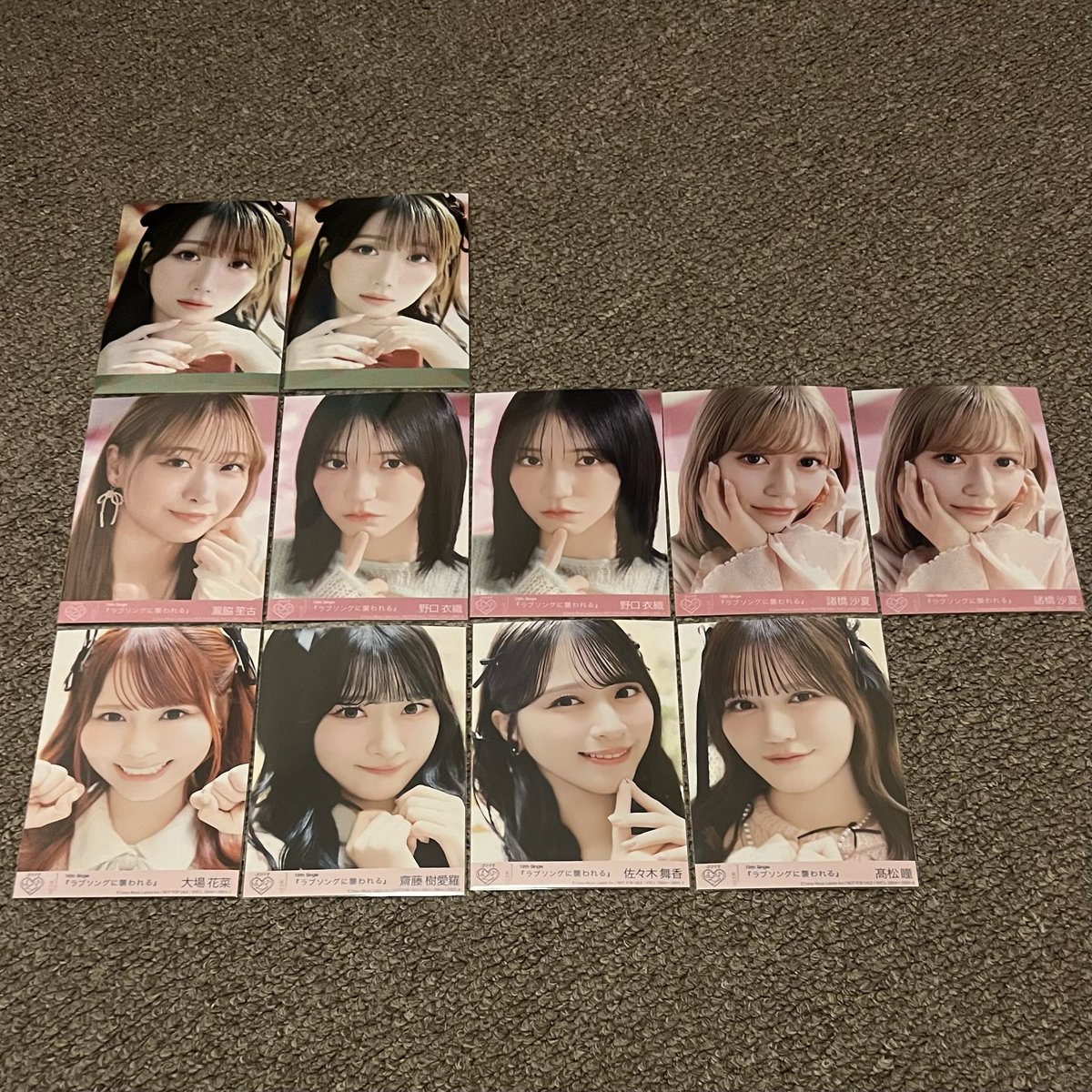 tore_equal_tore's tweet image. イコラブ　生写真　トレ　ラブソングに襲われる封入
【譲】画像
【求】B:山本、C:音嶋