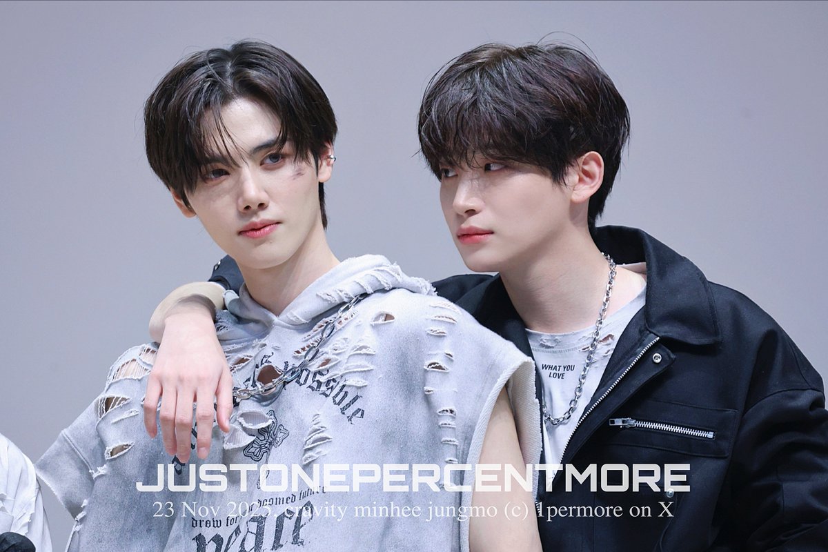 251123 #크래비티 #민희 #정모
모든조합을 좋아하는 나의 최애조합=미니모
🥹🥹🫶🫶🩶🖤🩶🖤🩶🖤🩶🖤🩶🖤🩶