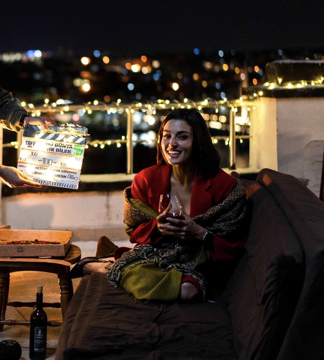 Bilge’m ✨💙

#HandeErçel #İkiDünyaBirDilek