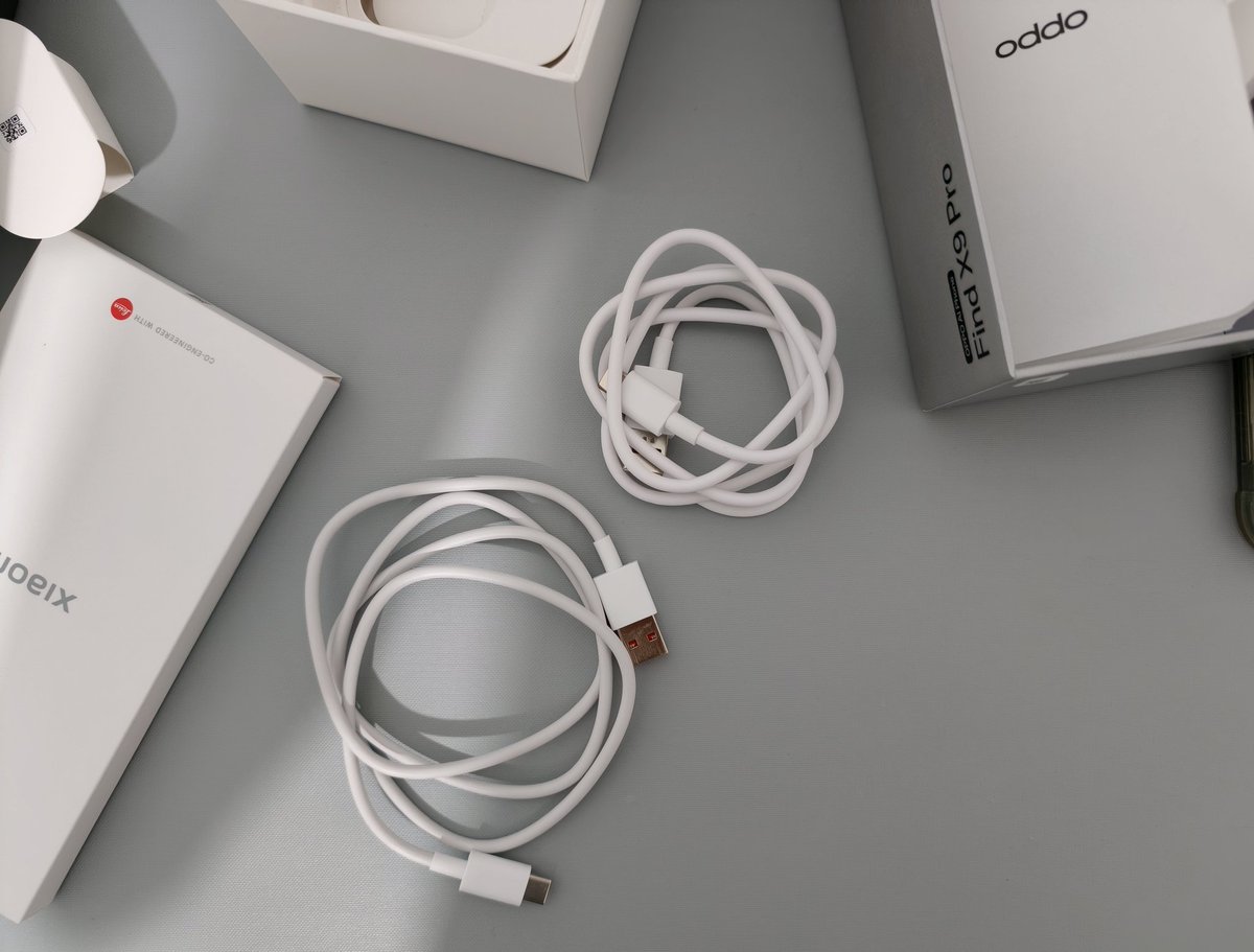 jan_agrs's tweet image. The rubber material is prone to bending, cracking, and getting dirty. ​They often feel cheap. Tagging @oppo @Xiaomi 
#USBC #Android #TechUpgrade #CableQuality