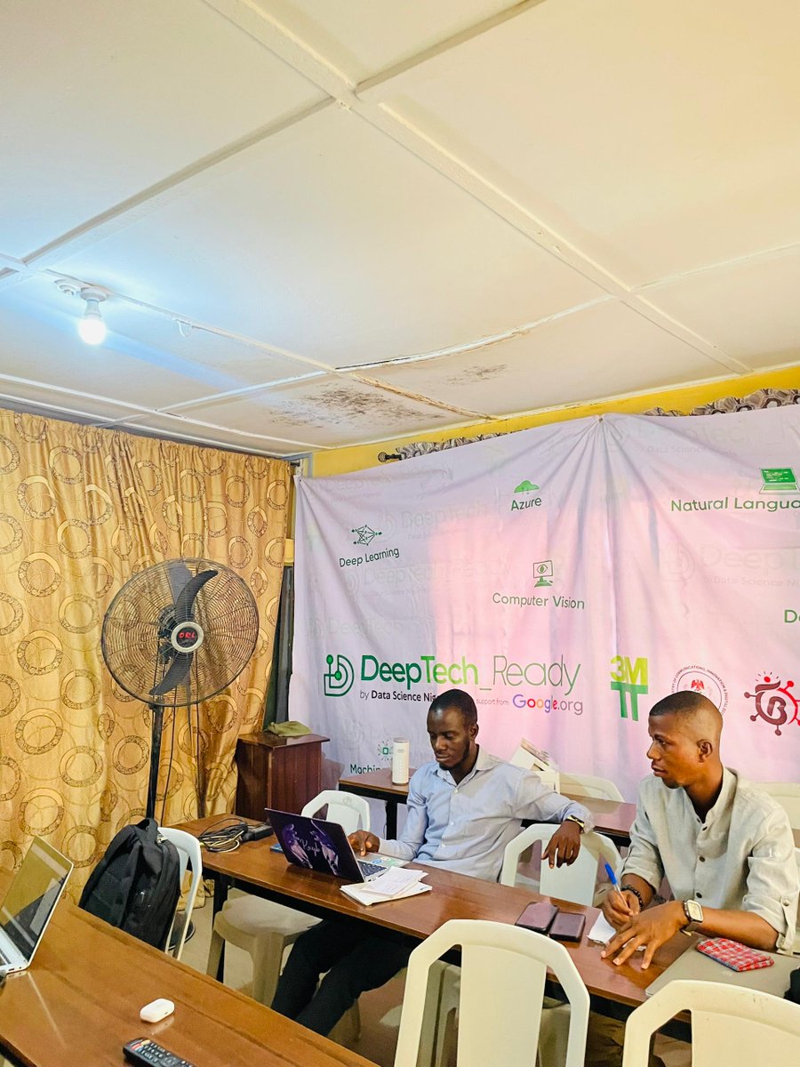 BrainBuilderIT's tweet image. Learning is a continuous journey, and we are proud to be one of the institutions driving that growth in Osun State through the @DeepTech_Ready program.

Last week’s physical meetup gave our learners the opportunity to engage directly with our dedicated tutor, @RidwanBankole,…