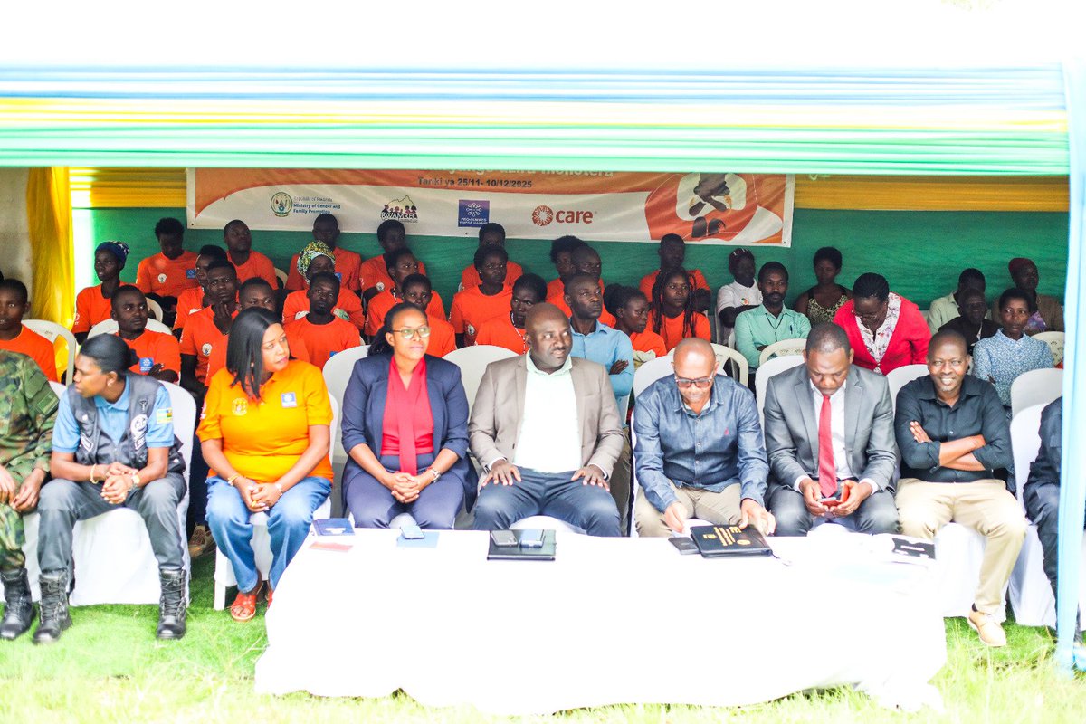 🔴AMAKURU AGEZWEHO🔴

Mu Nteko y'Abaturage iri kubera mu Kagari ka Gihinga <a href="/muhondosector/">muhondosector</a>, hatangirijwe ku rwego rw'Akarere, ubukangurambaga bw'iminsi 16 yo kurwanya no gukumira ihohotera rishingiye ku gitsina n'icuruzwa ry'abantu
#TwubakeUmuryangoUziraIhohotera
#DepiteMuBaturage