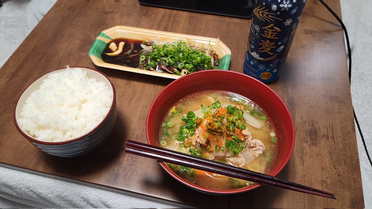 72t_u's tweet image. ゴキゲンな晩メシ