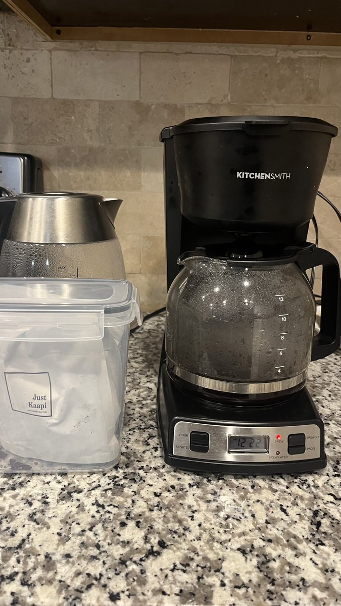 i_Nishan_'s tweet image. Brewing… #justkaapi 

@Ramyam_Naturals