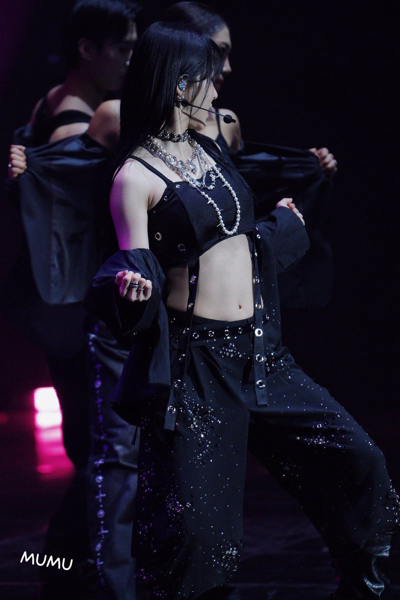 251122 Moon Byul [Museum: Village of Eternal Glow] in Seoul

🥵🥵🥵

#MUSEUM_Village_of_eternal_glow #MOONBYUL #문별 #MAMAMOO